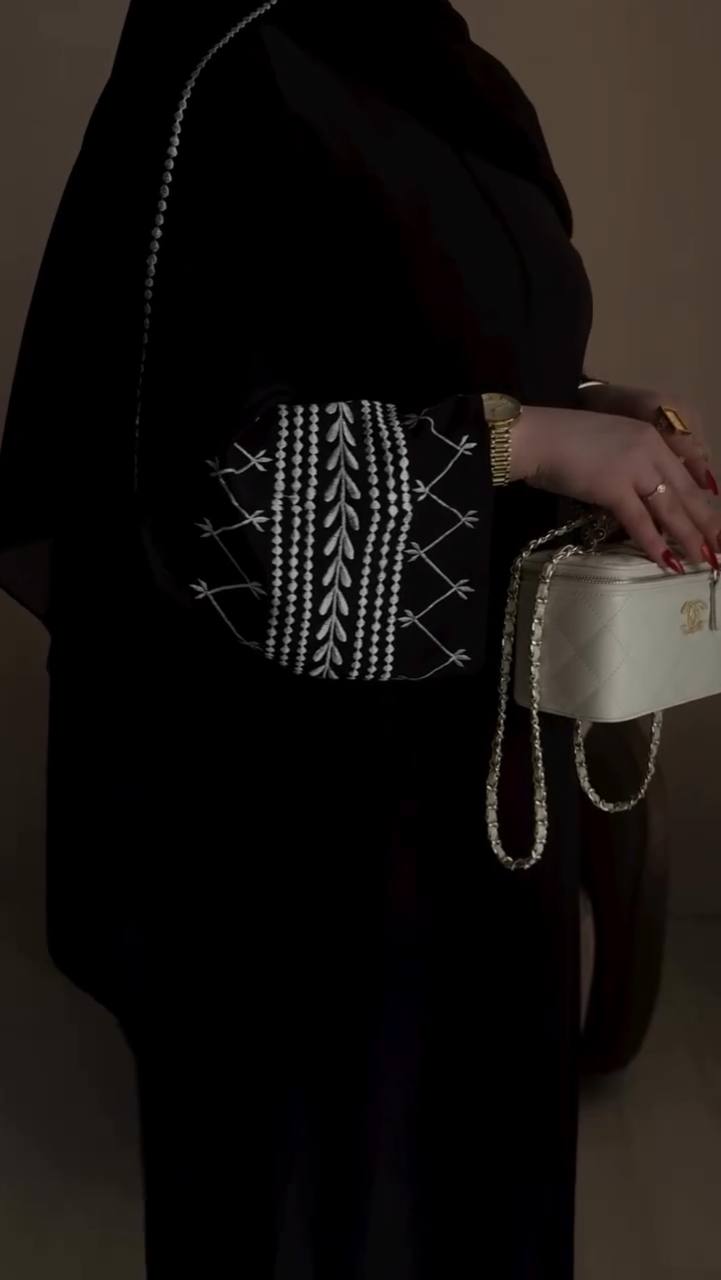 NOREEN EMBROIDERY ABAYA | BLACK
