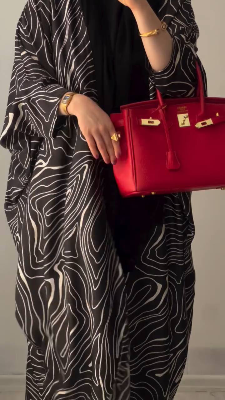 KASHAF DOUBLE SHRUG ABAYA | BLACK