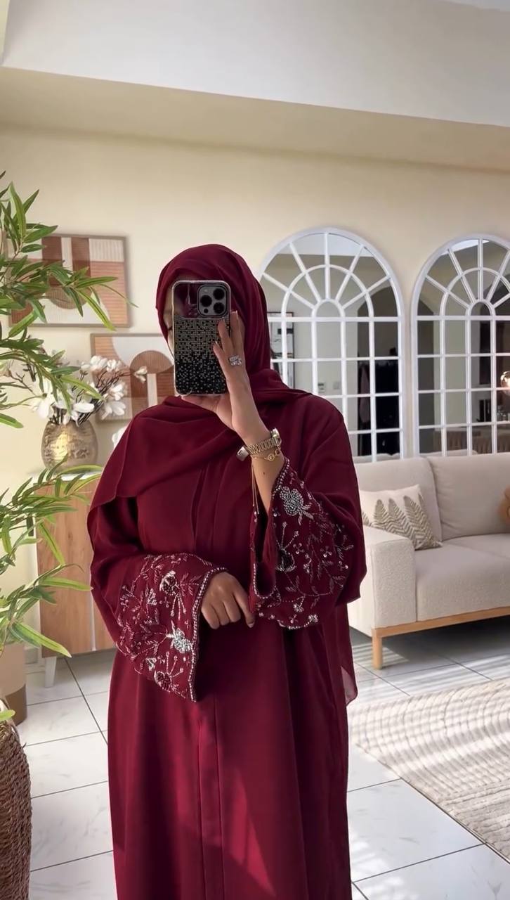 ISHAH HANDWORK ABAYA | MAROON