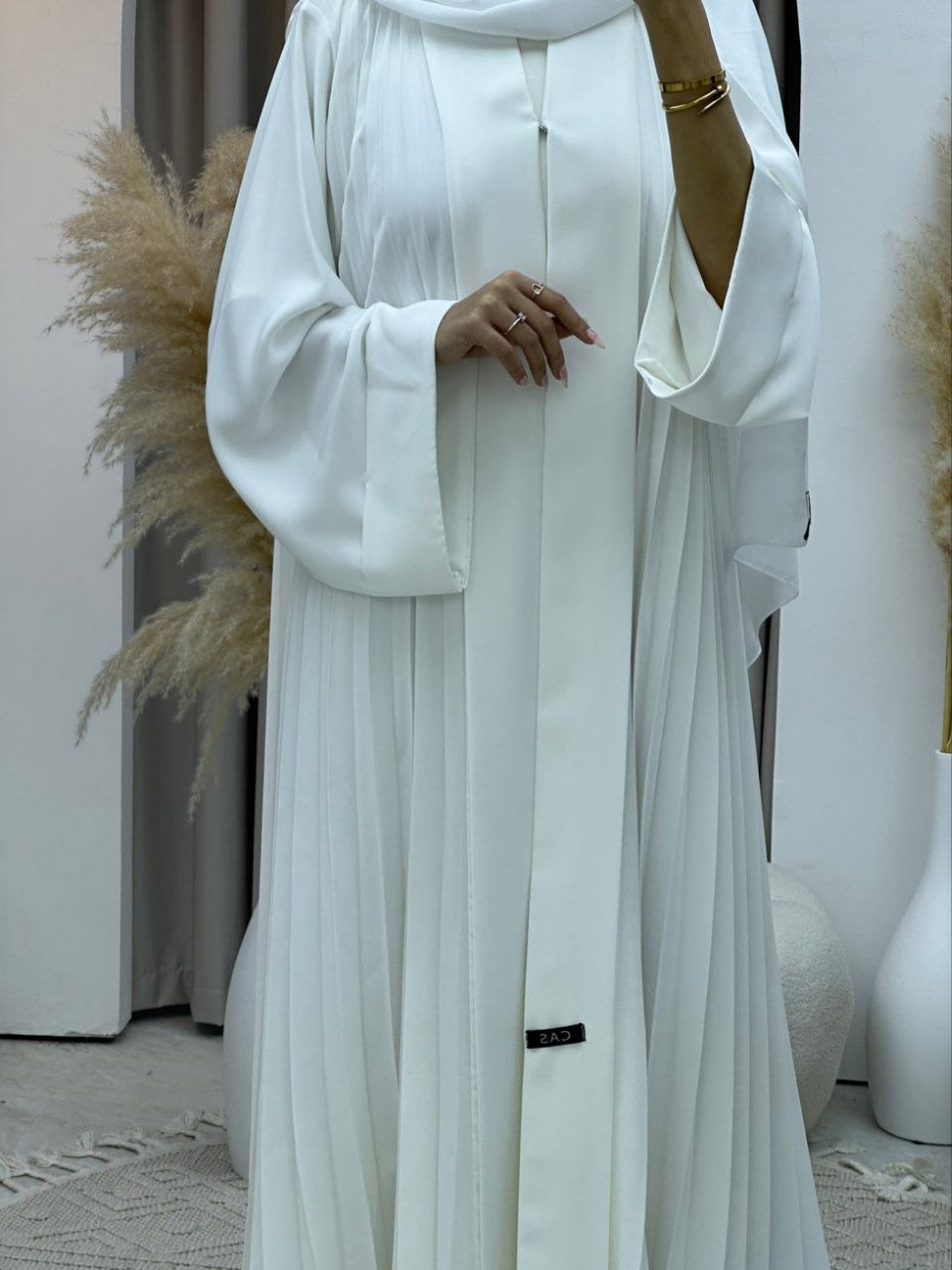 LIYANA FULLY CLOSED ABAYA | WHITE