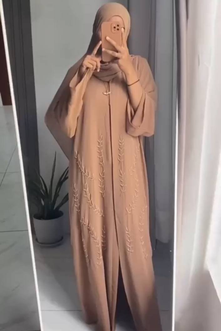 ABIRAH HAND WORK ABAYA | GHESTNUT LITE