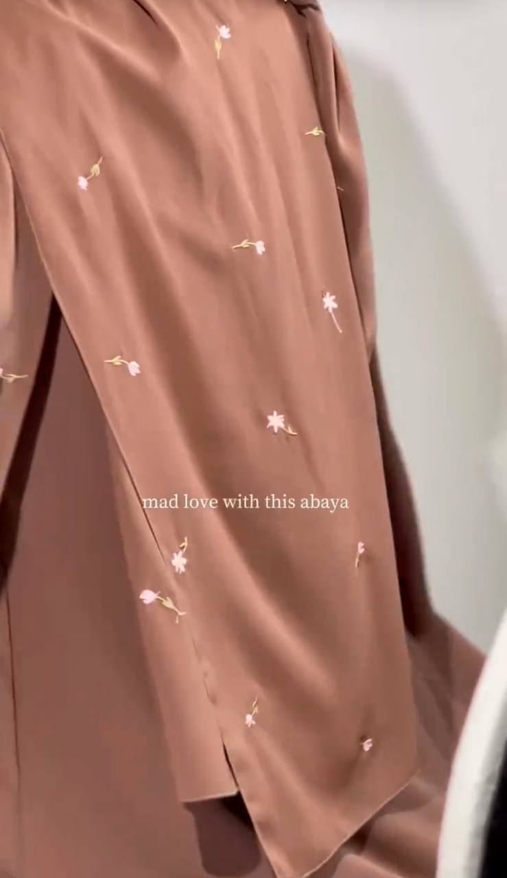 UMAIMA DOUBLE SHRUG ABAYA | COLLER BROWN