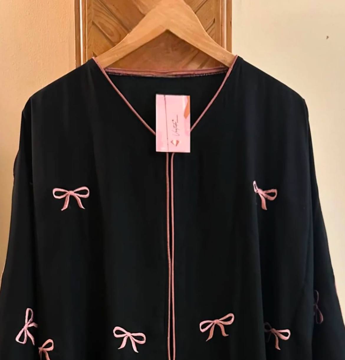 AFIFA A-LINE BOW ABAYA | BLACK