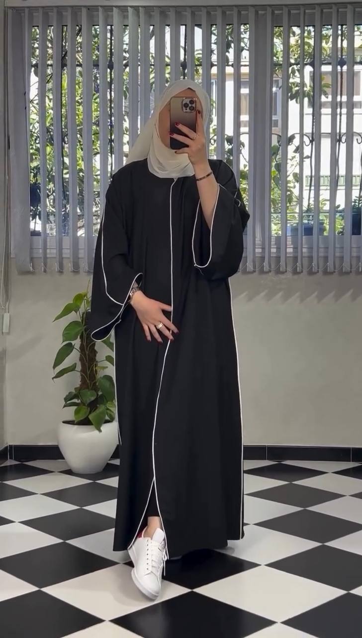 MAHIRA A-LINE PIPIN ABAYA | BLACK