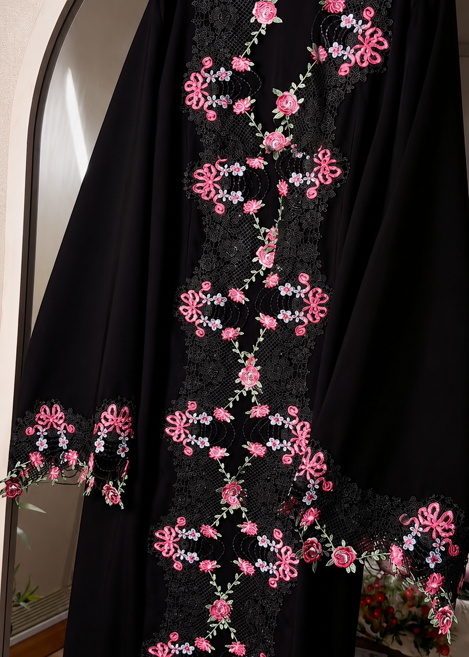 URWA DOUBLE SHRUG ABAYA | BLACK