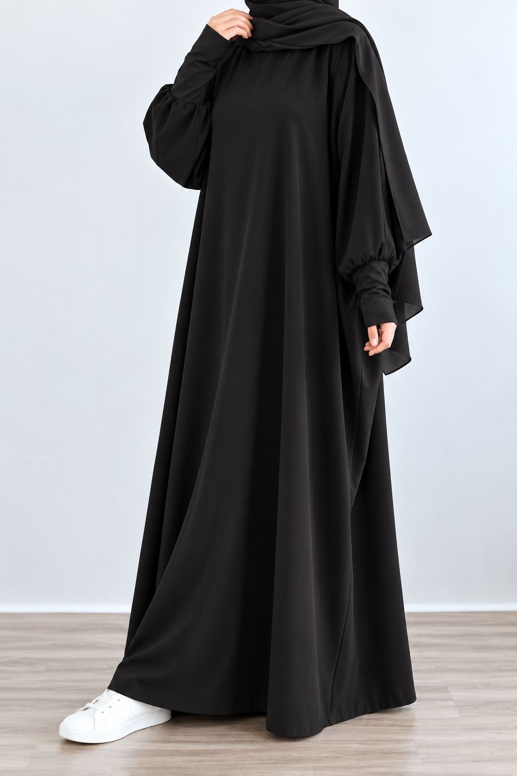 1071 FITTING SLEEVE ABAYA | BLACK