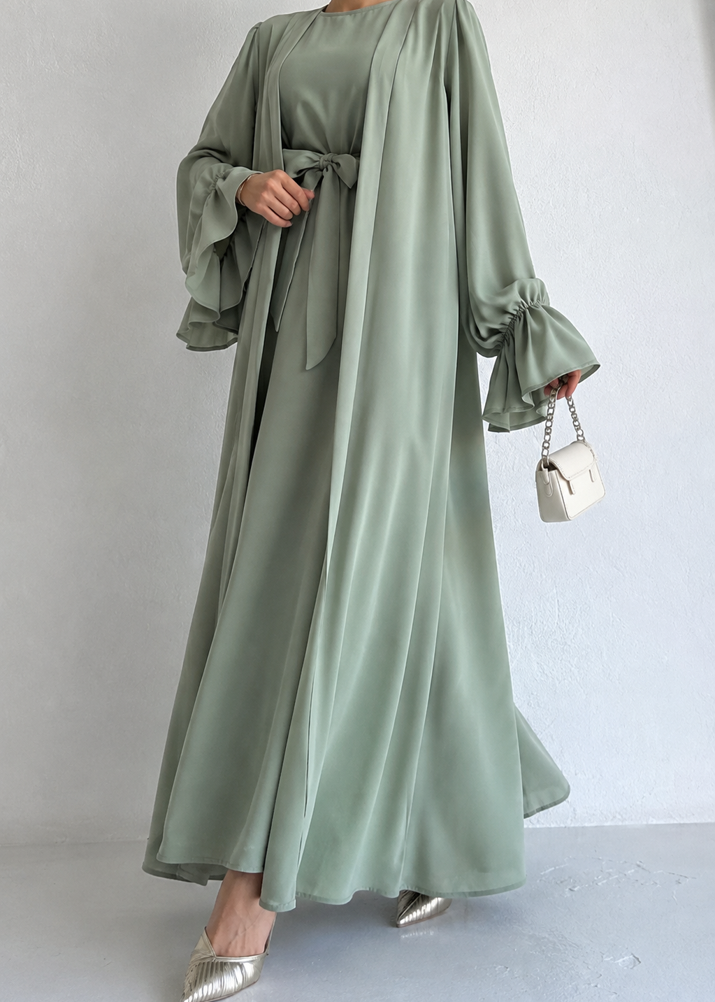 EBRAH DOUBLE SHRUG ABAYA | PISTA GREEN