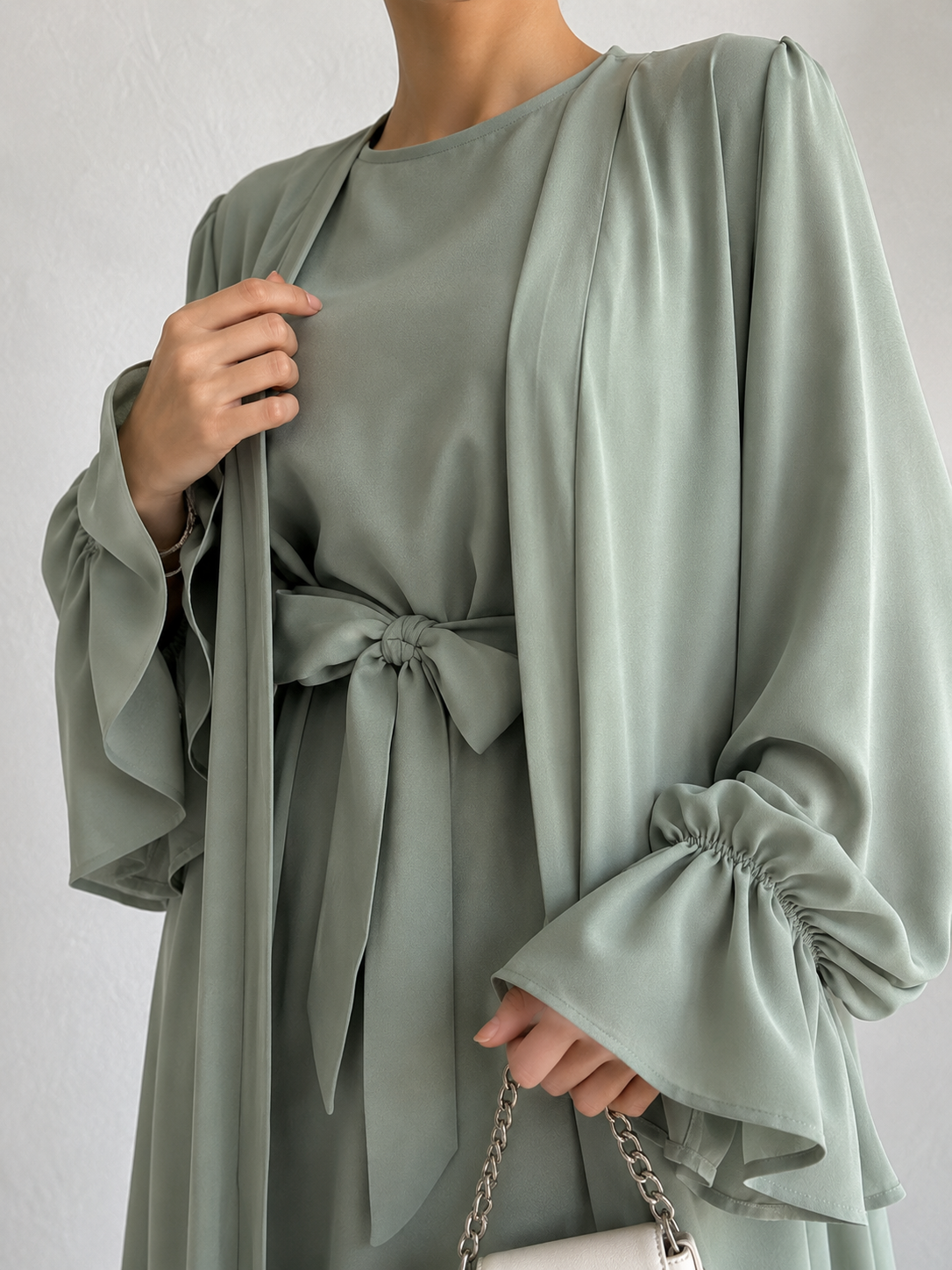 EBRAH DOUBLE SHRUG ABAYA | PISTA GREEN