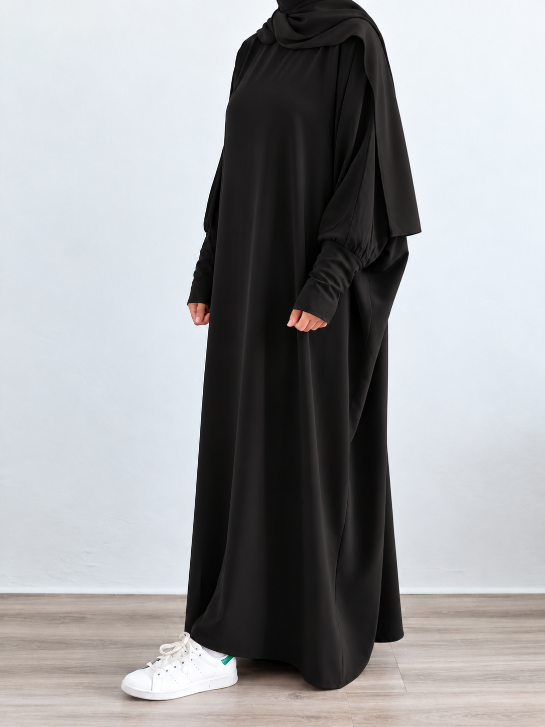 1071 FITTING SLEEVE ABAYA | BLACK