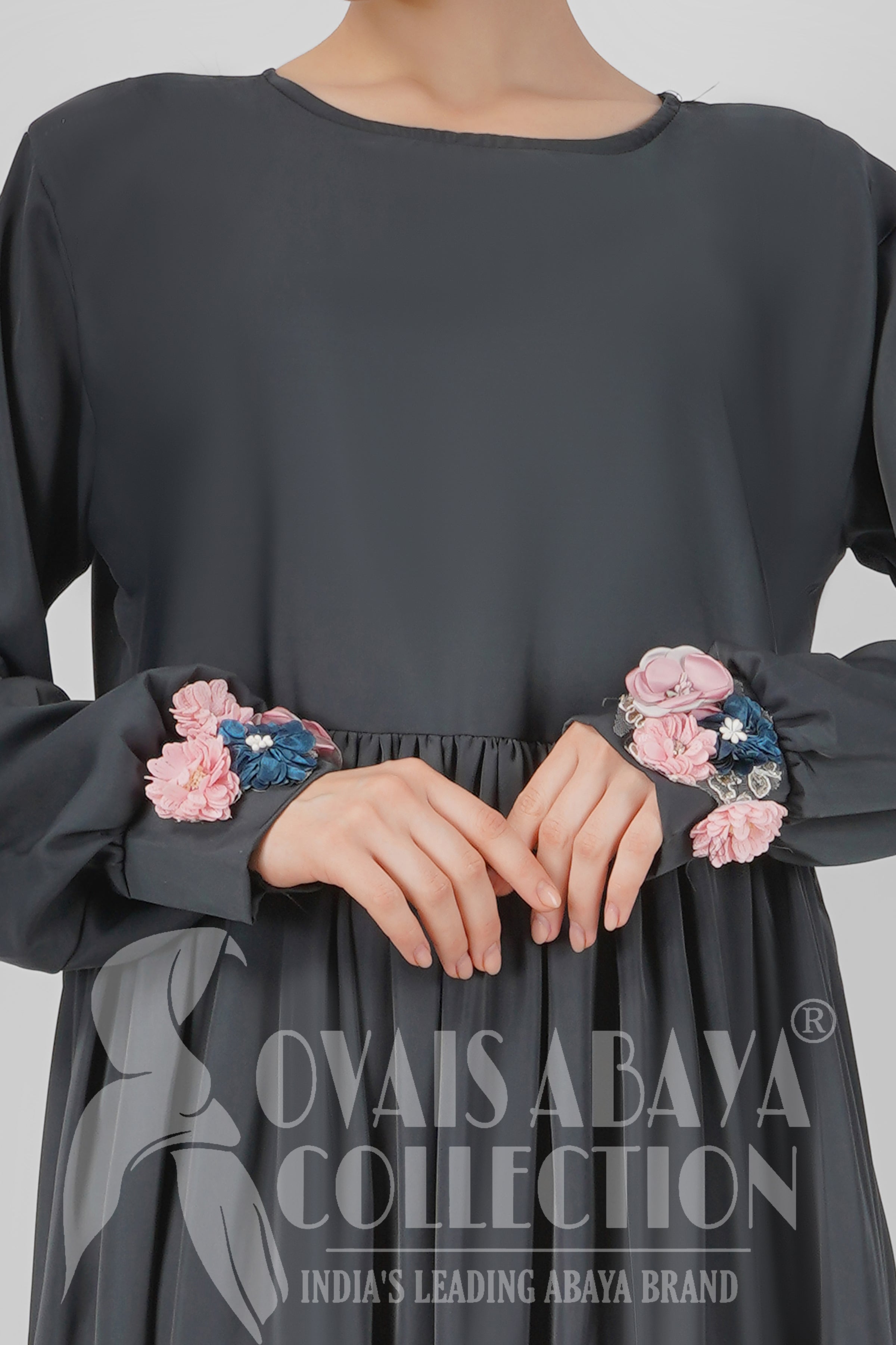 ALAYA CLASSIC BROACH ABAYA | GRAY