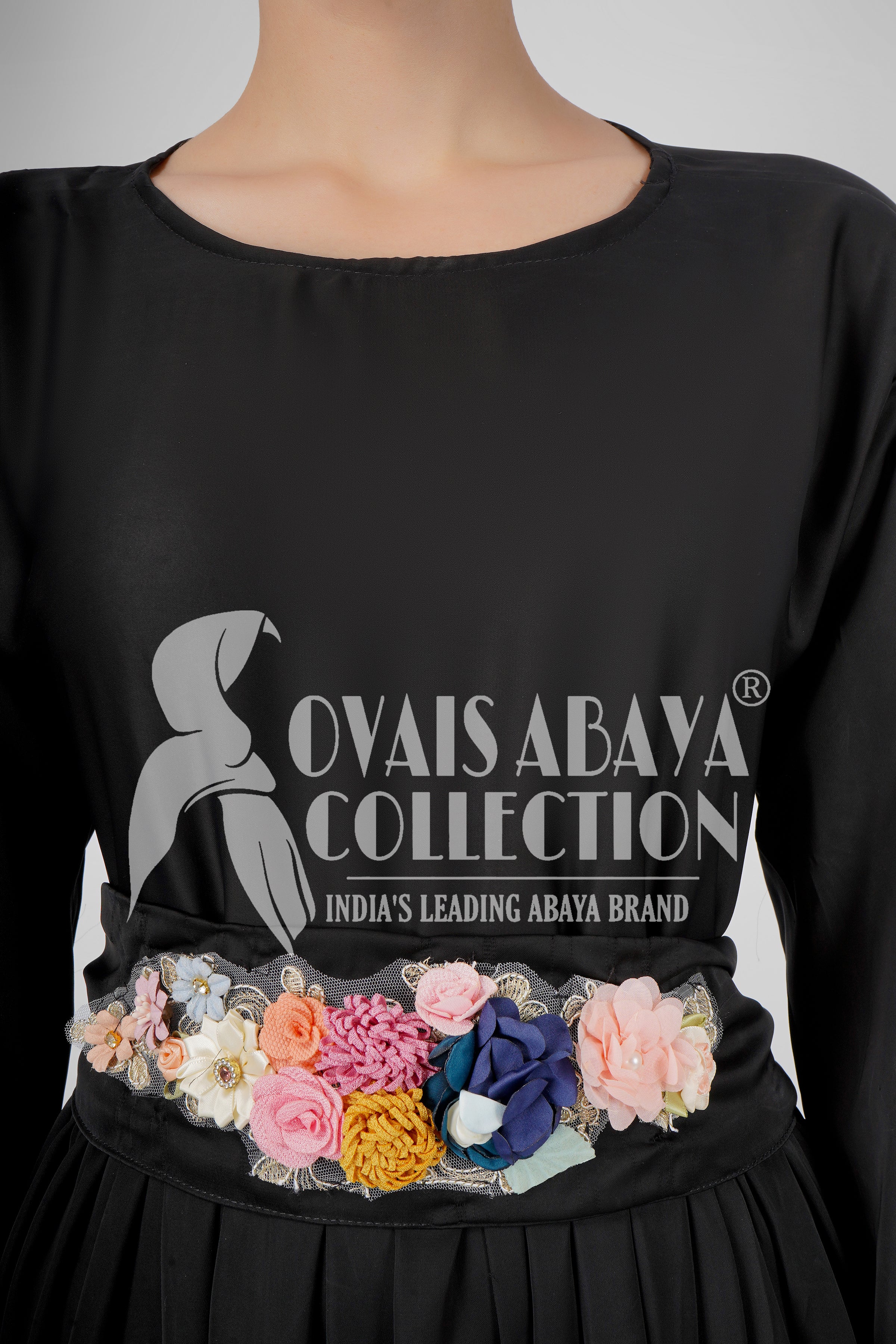 ALAYA CLASSIC BROACH ABAYA | BLACK