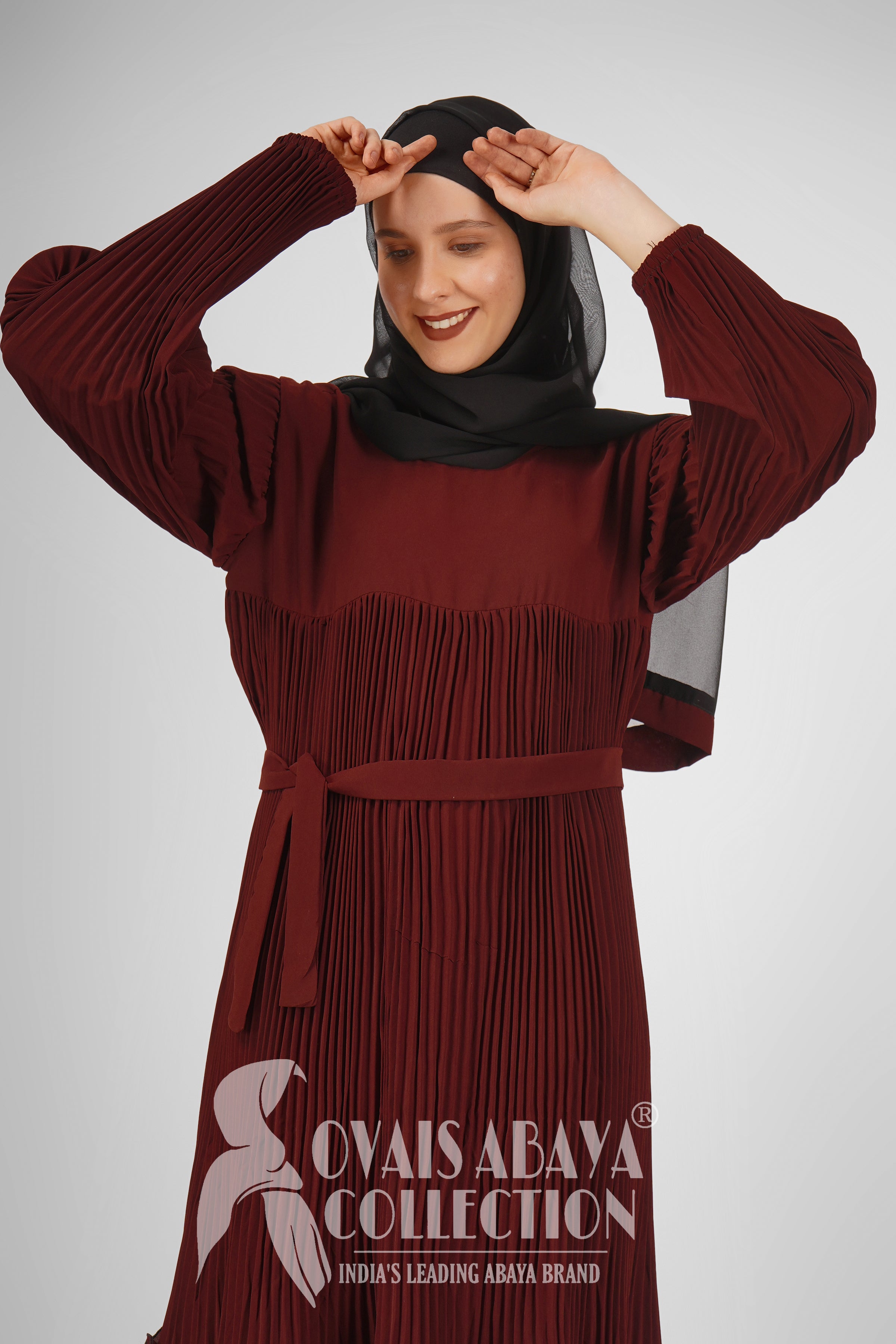 RIDA PLATED FRILL ABAYA | RED