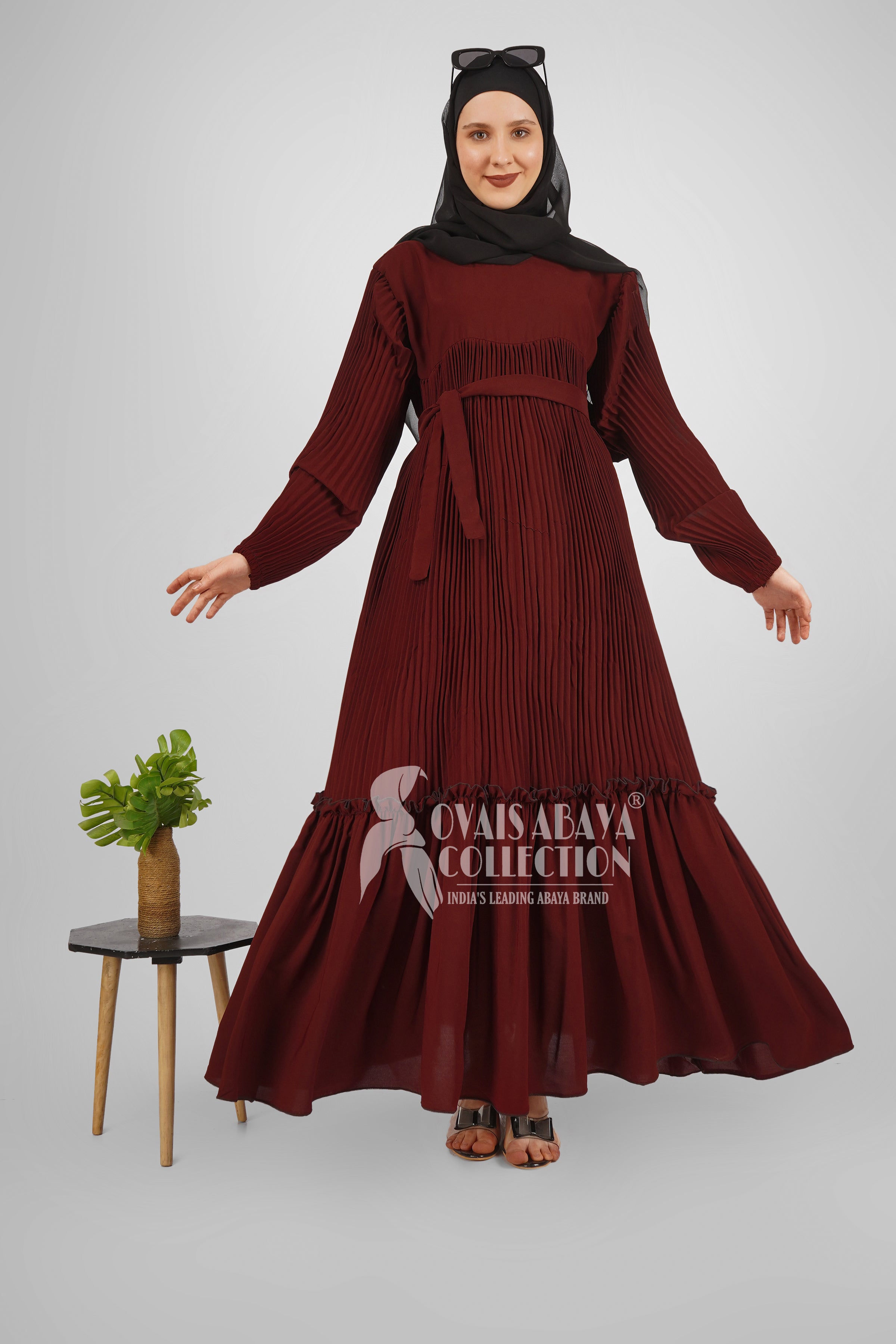 RIDA PLATED FRILL ABAYA | RED
