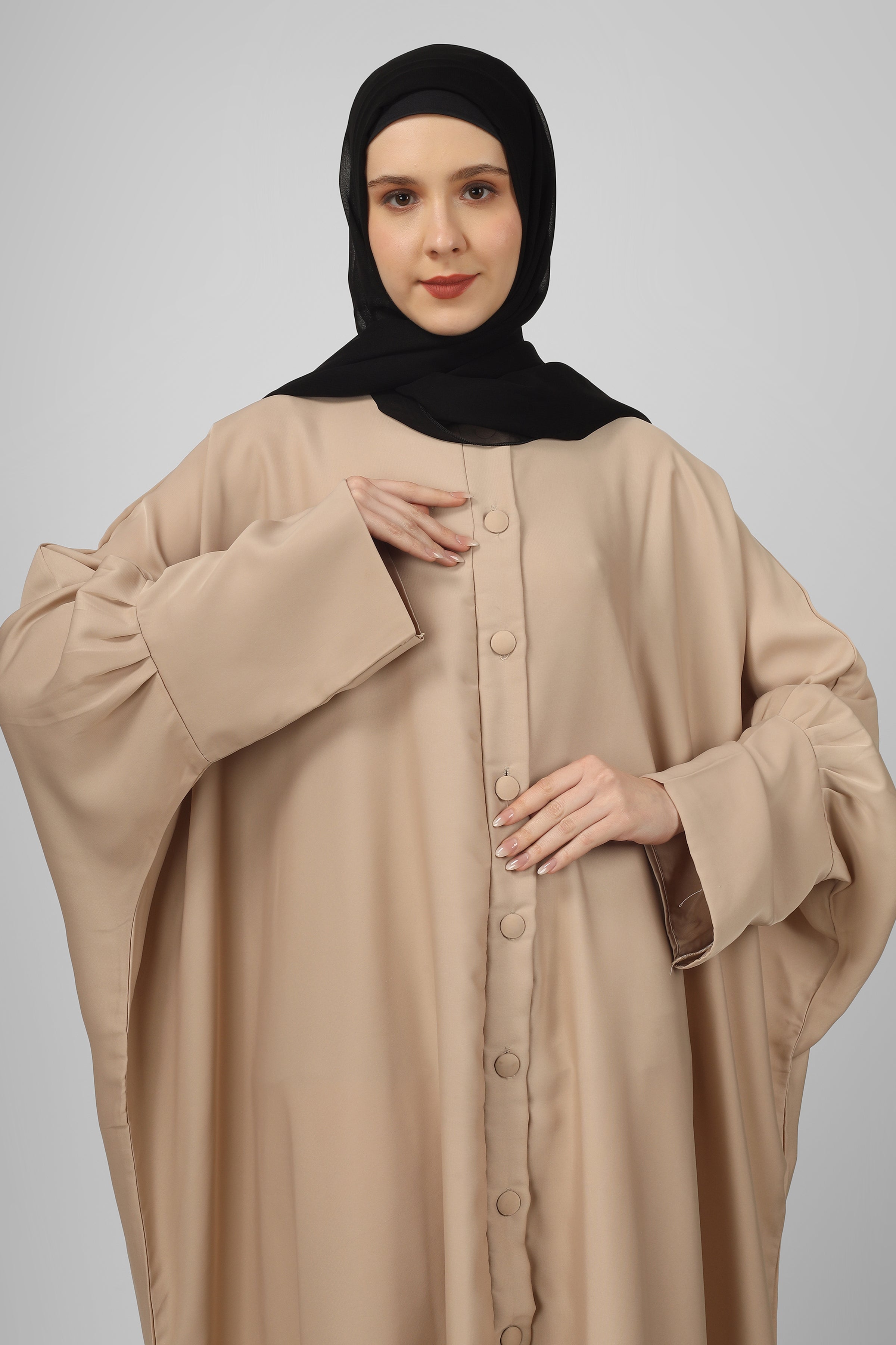 870 FITTING SLEEVE ABAYA | NUDE