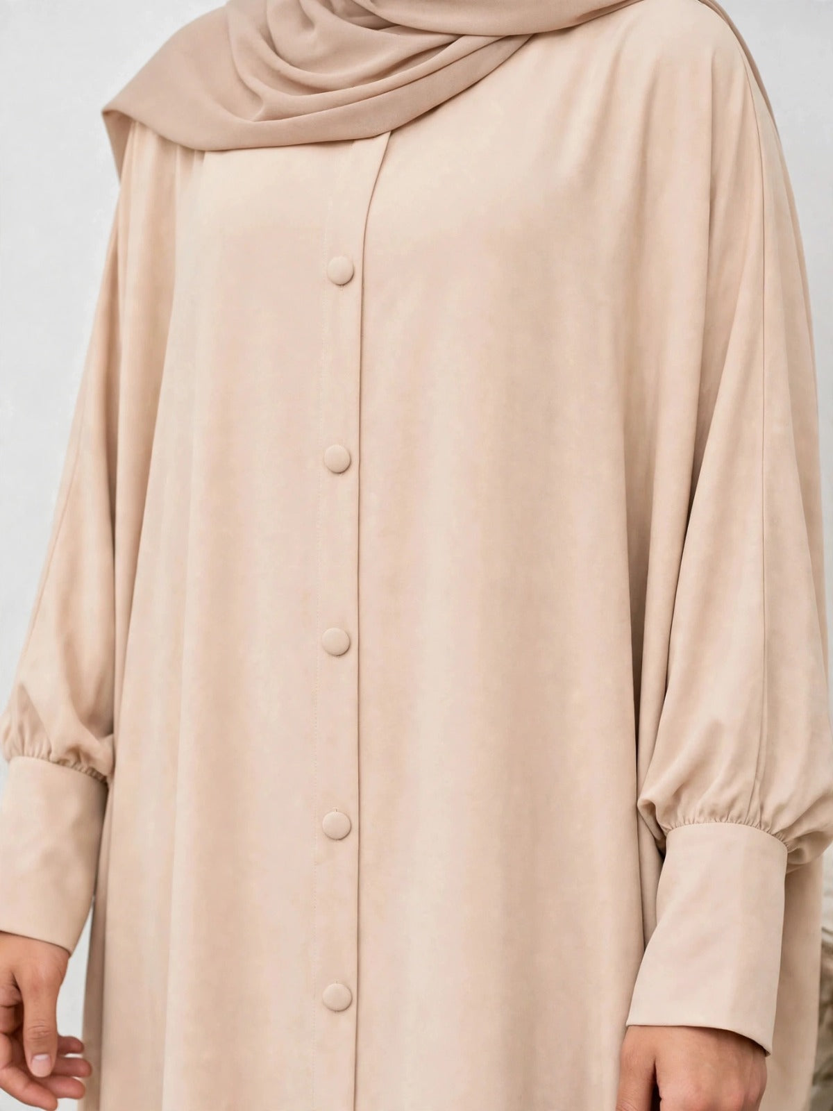 870 FITTING SLEEVE ABAYA | NUDE