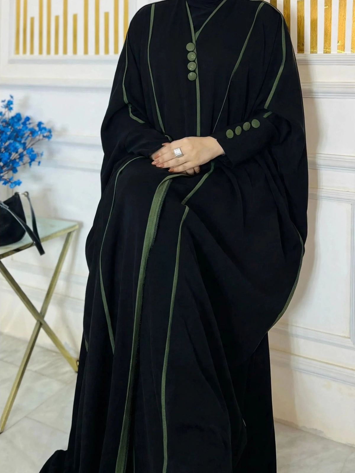FRONT OPEN GREEN PIPIN ABAYA | BLK2GRN
