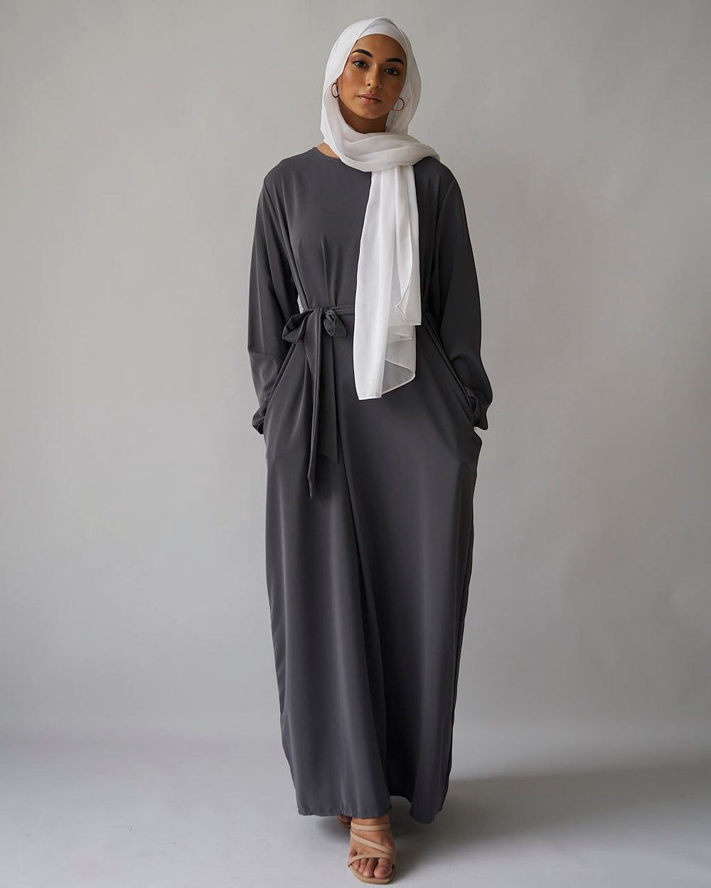 MAIRA PLAIN BASIC ABAYA | DARK GRAY
