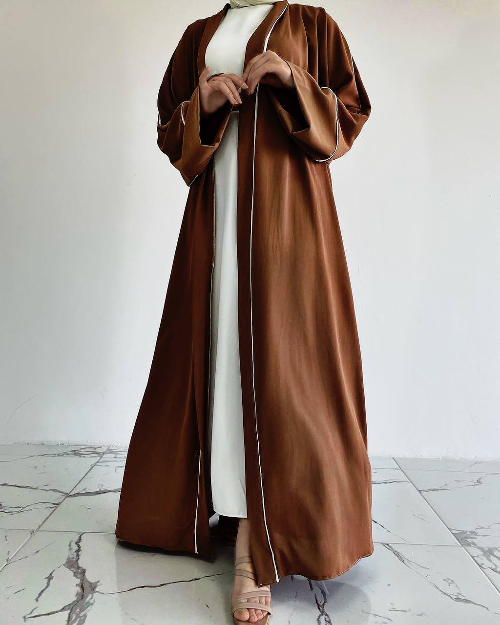 RUHI DOUBLE SHRUG ABAYA | WHITE TO COPPER