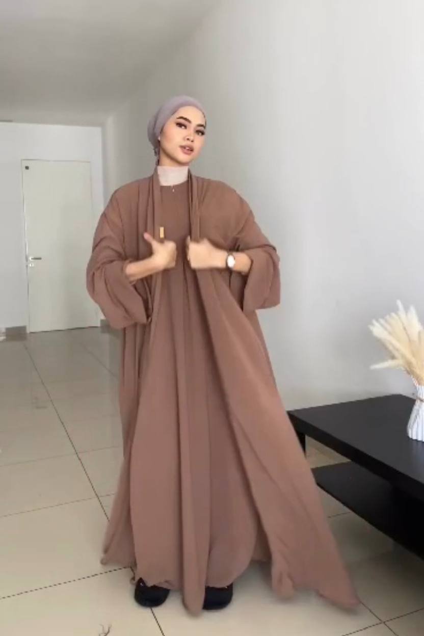 ANAM DOUBLE SHRUG ABAYA |