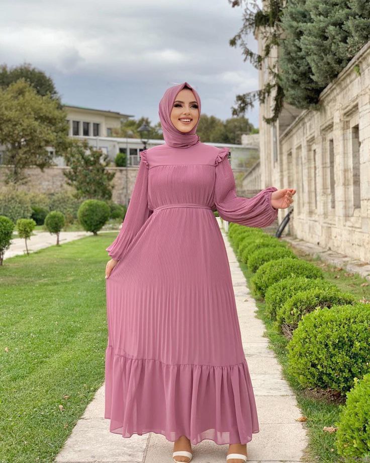 RIDA PLATED FRILL ABAYA | PINK