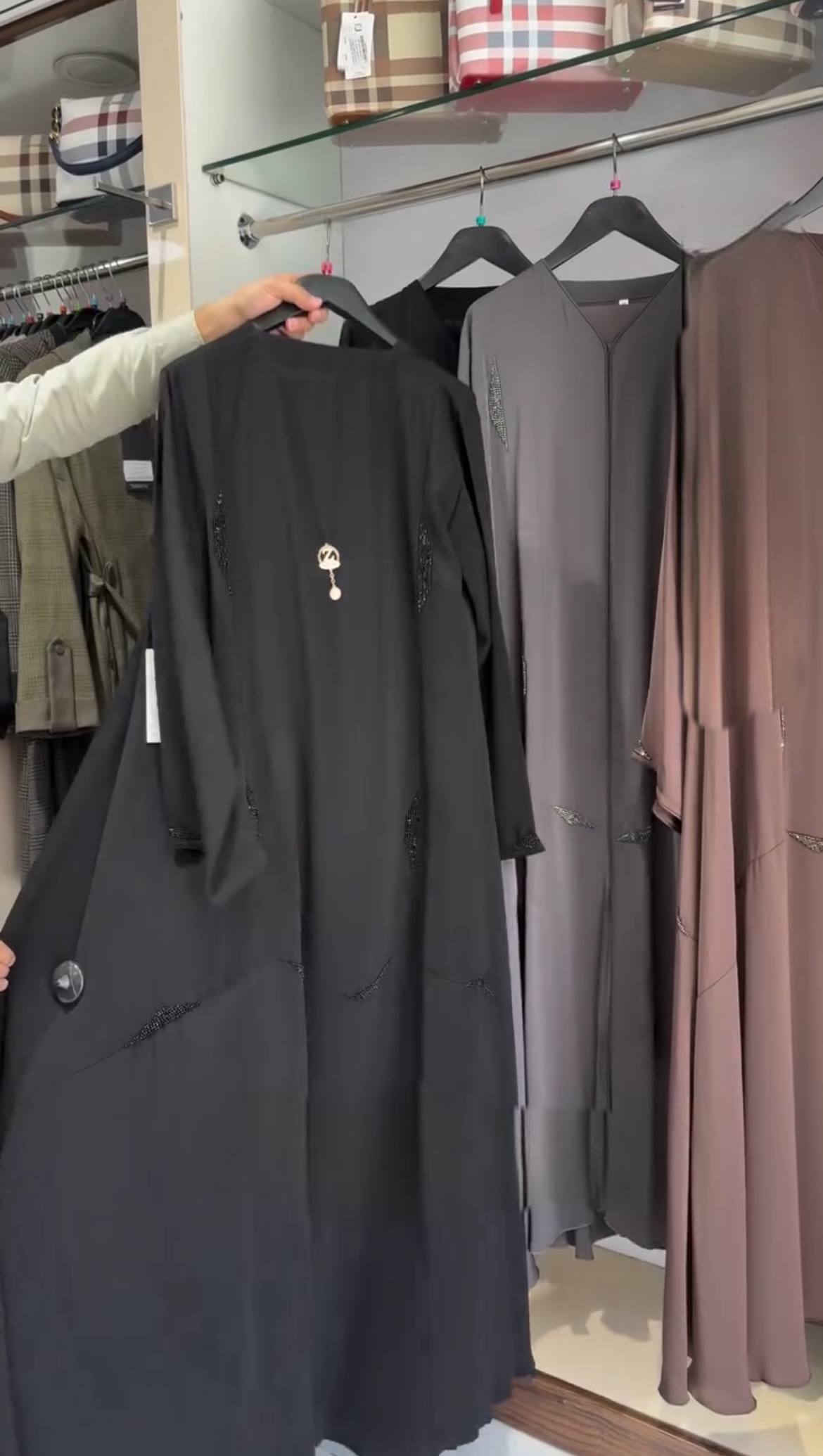 HUMAH HANDWORK ABAYA | B2B