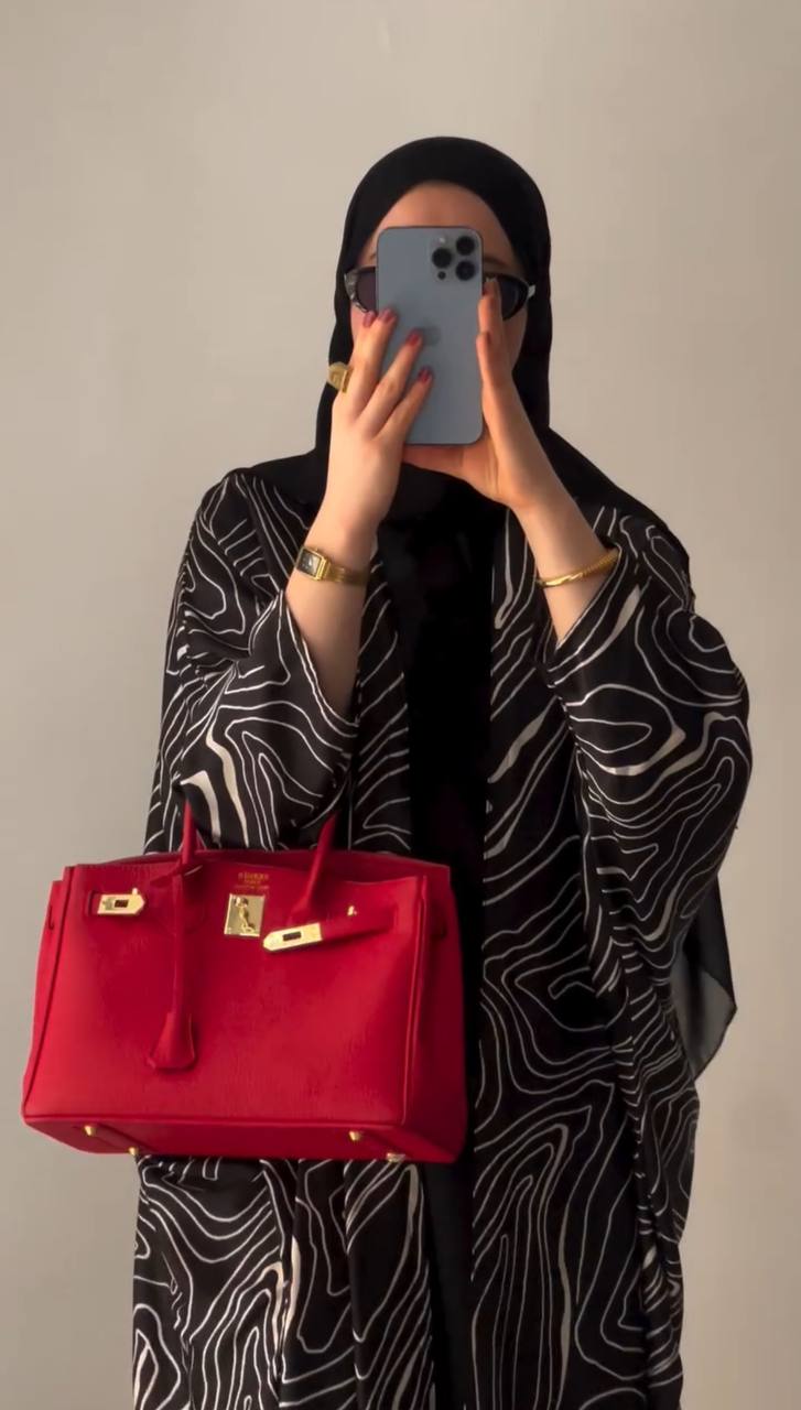 KASHAF DOUBLE SHRUG ABAYA | BLACK