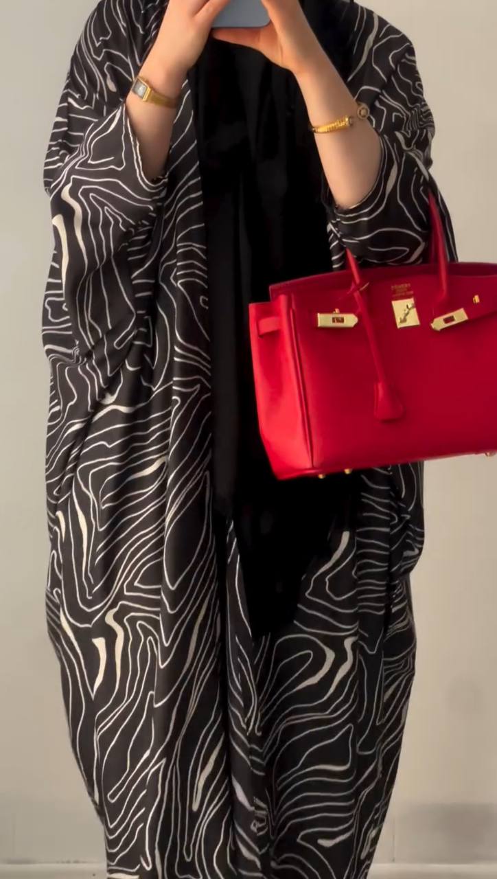 KASHAF DOUBLE SHRUG ABAYA | BLACK