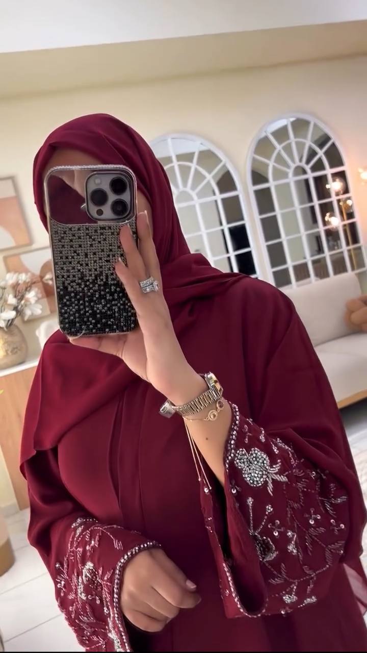 ISHAH HANDWORK ABAYA | MAROON