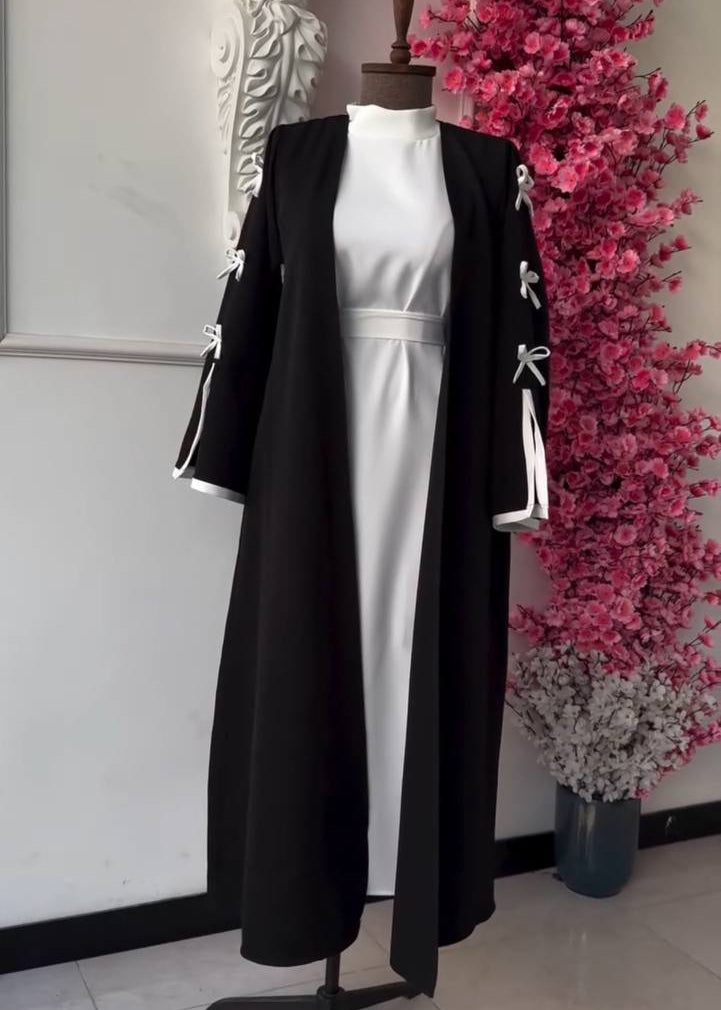 NAYLAH DOUBLE SHRUG BOW ABAYA | BLACK