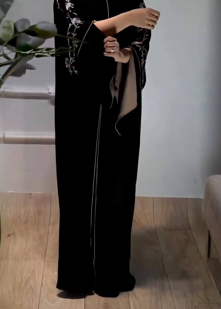 MUNTAHA HANDWORK ABAYA | GOLDEN