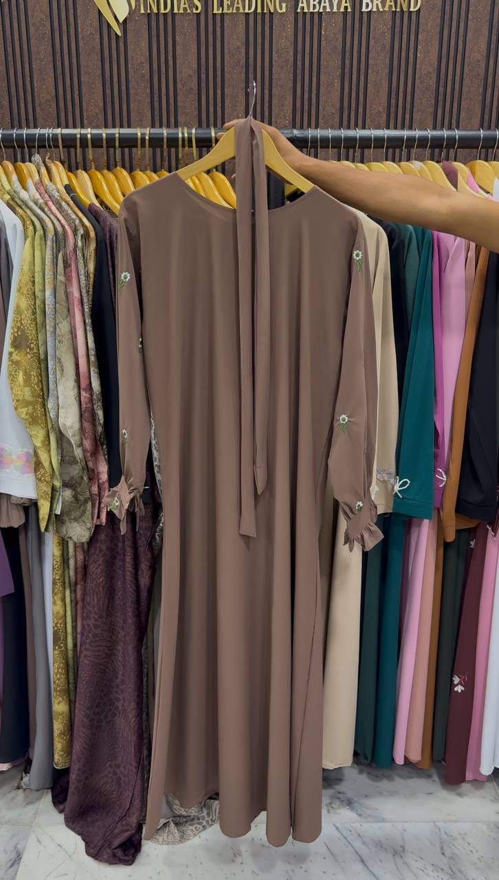 Mira Modest – Embroidered Korean Abaya