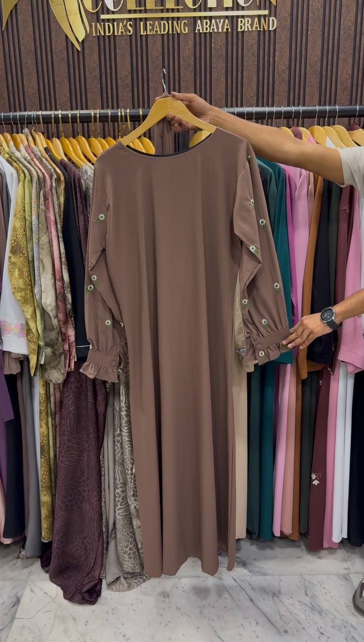 Mira Modest – Embroidered Korean Abaya