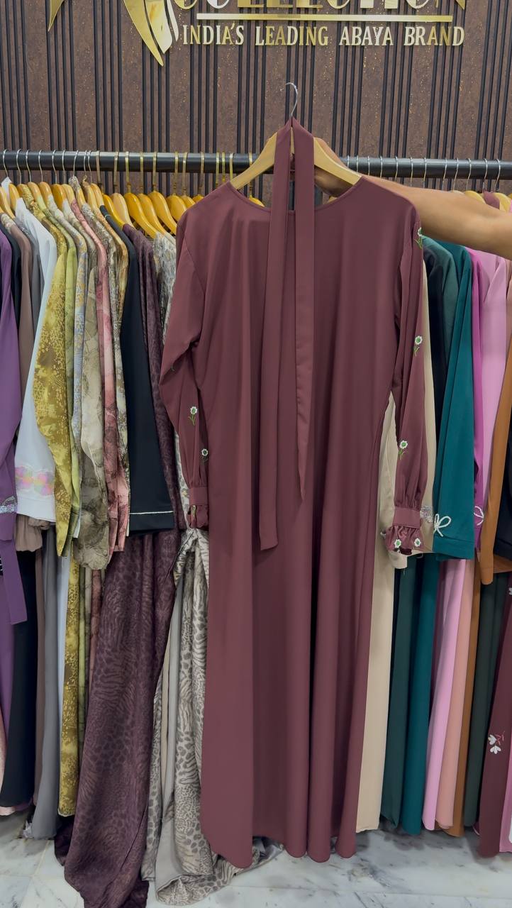 Mira Modest – Embroidered Korean Abaya