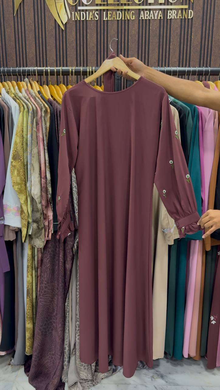 Mira Modest – Embroidered Korean Abaya