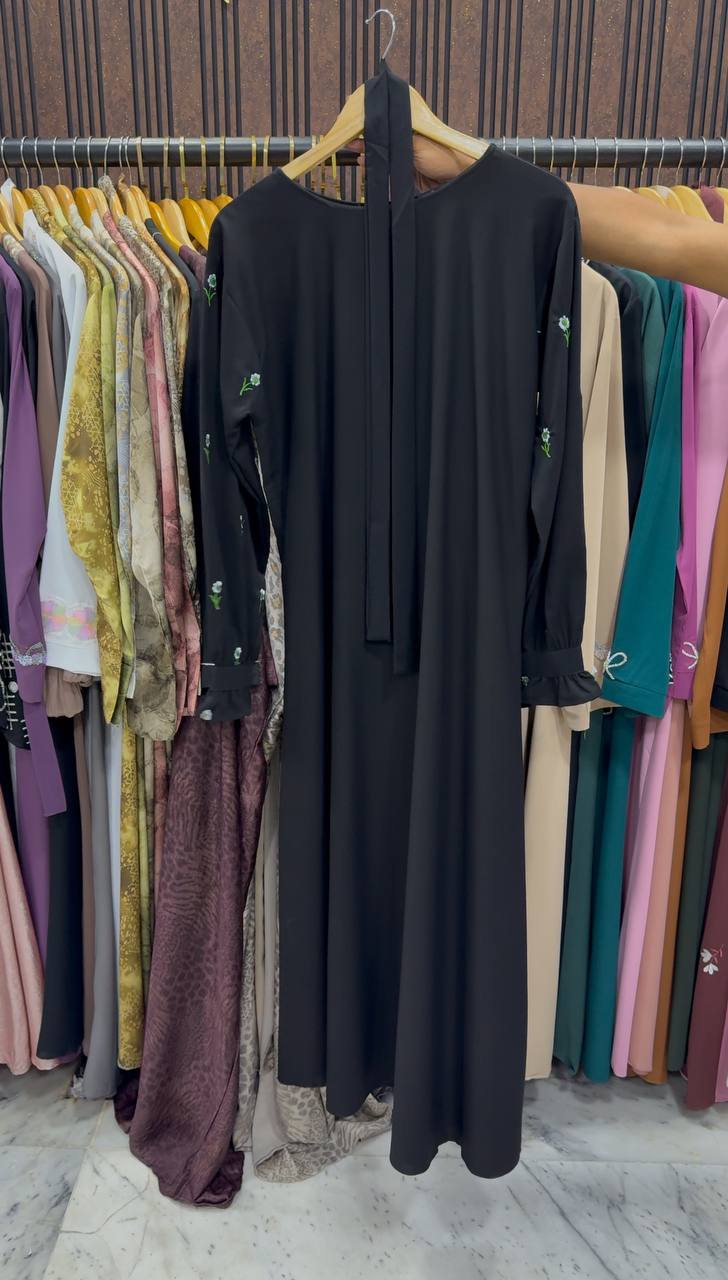 Mira Modest – Embroidered Korean Abaya