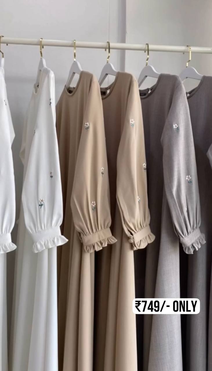 Mira Modest – Embroidered Korean Abaya