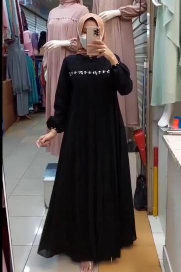 LAYLA PLATES ABAYA | BLACK