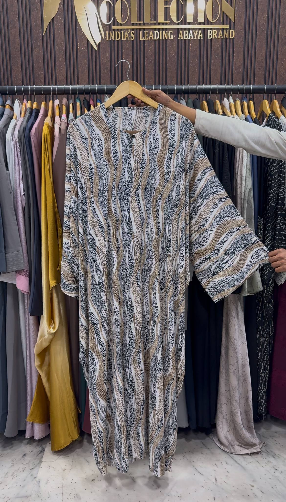 NAMRAH KAFTAN ABAYA | GOLDEN