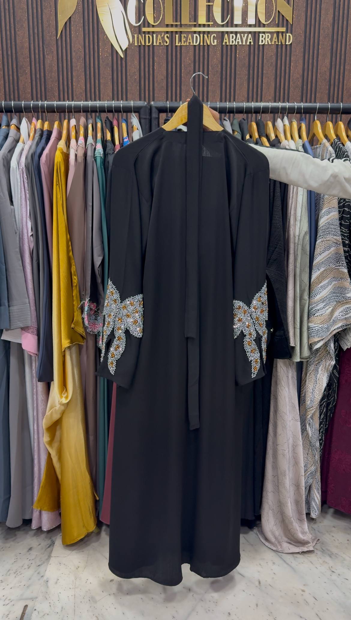 RUKHSAR FRONT OPEN ABAYA | WHT2BLK