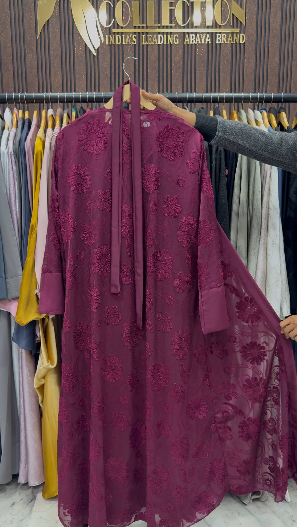 KUBRAH EMBOS DOUBLE SHRUG ABAYA | MAROON