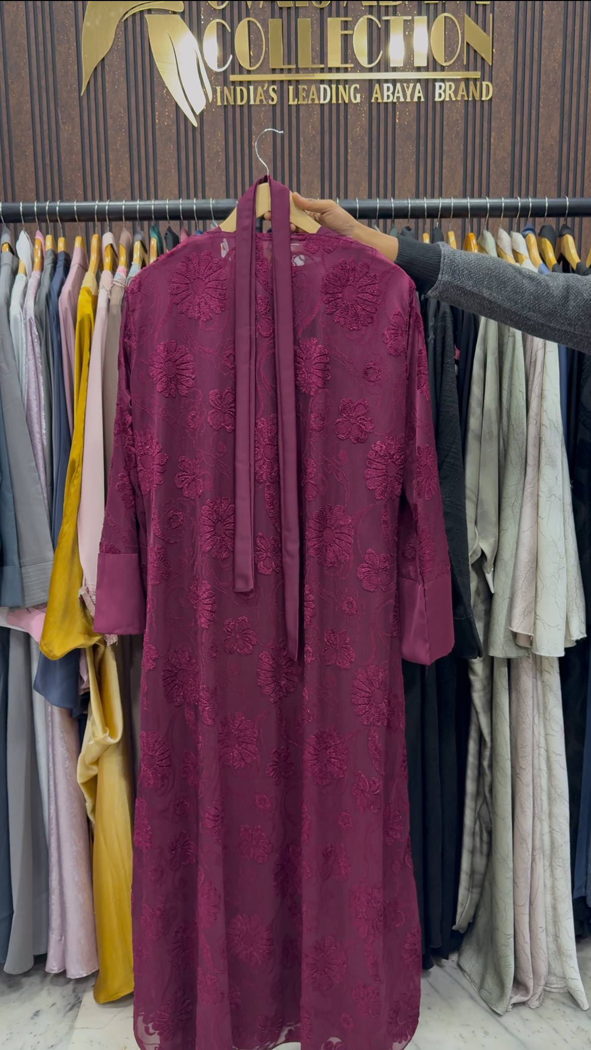 KUBRAH EMBOS DOUBLE SHRUG ABAYA | MAROON