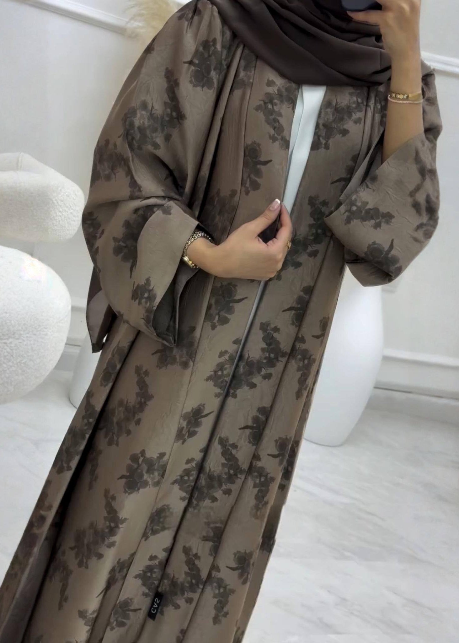 NURA DOUBLE SHRUG ABAYA | GHESTNUT LITE