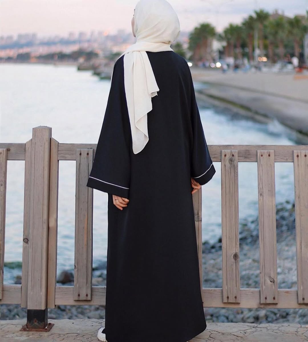 Aasia Front Open Pipin Abaya - BLACK ( NEW LAUNCH )