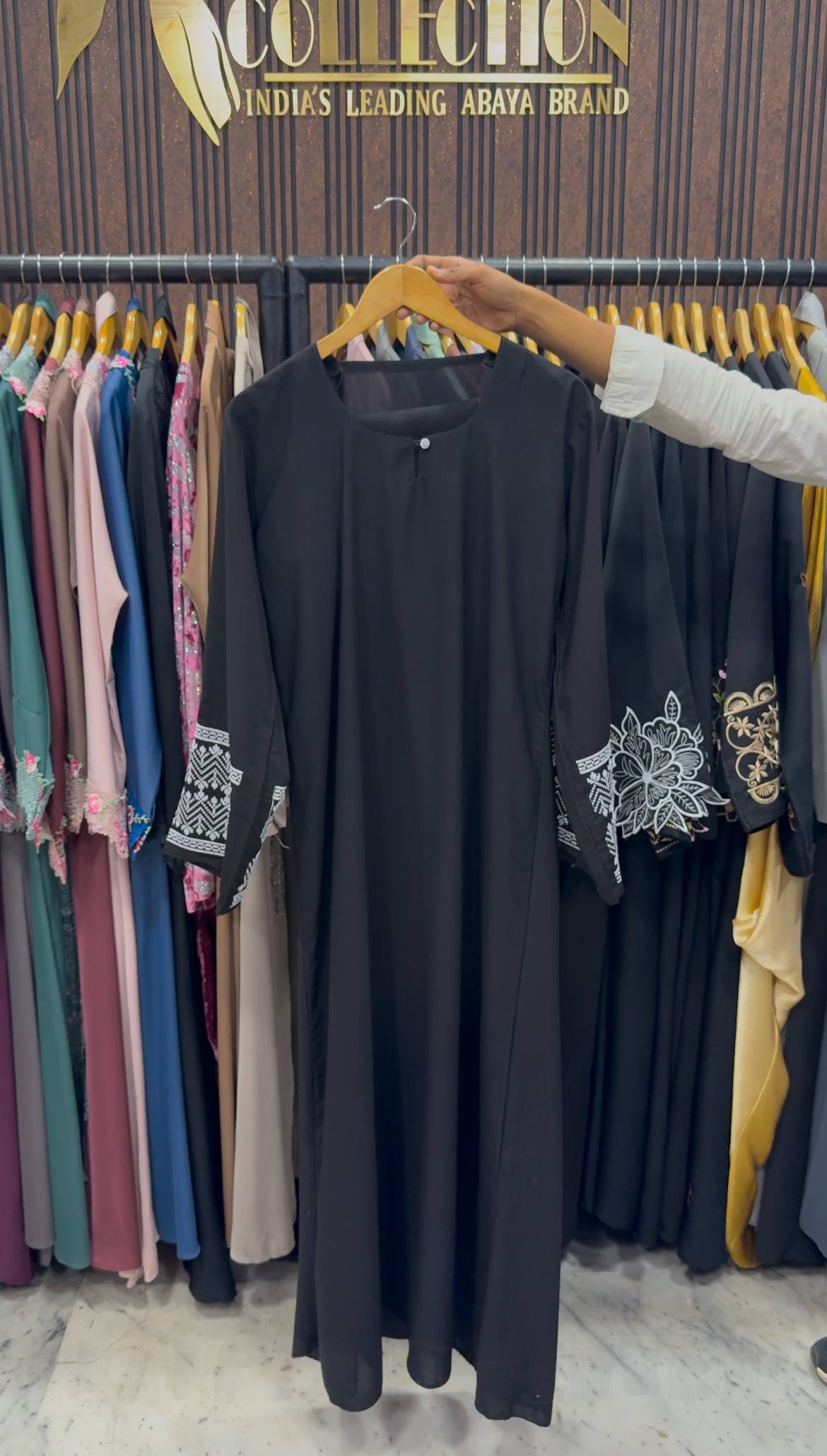 ROOHA EMBROIDERY ABAYA | S-4