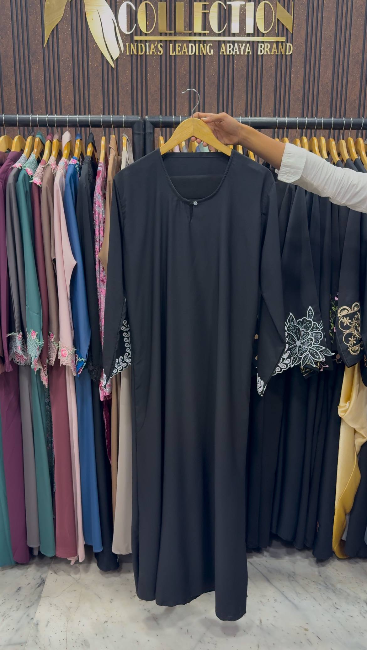 ROOHA EMBROIDERY ABAYA | S-9