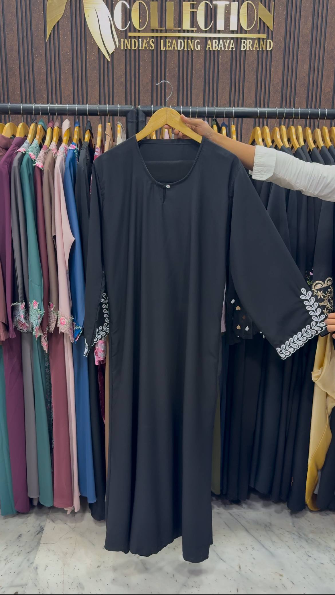 ROOHA EMBROIDERY ABAYA | S-9