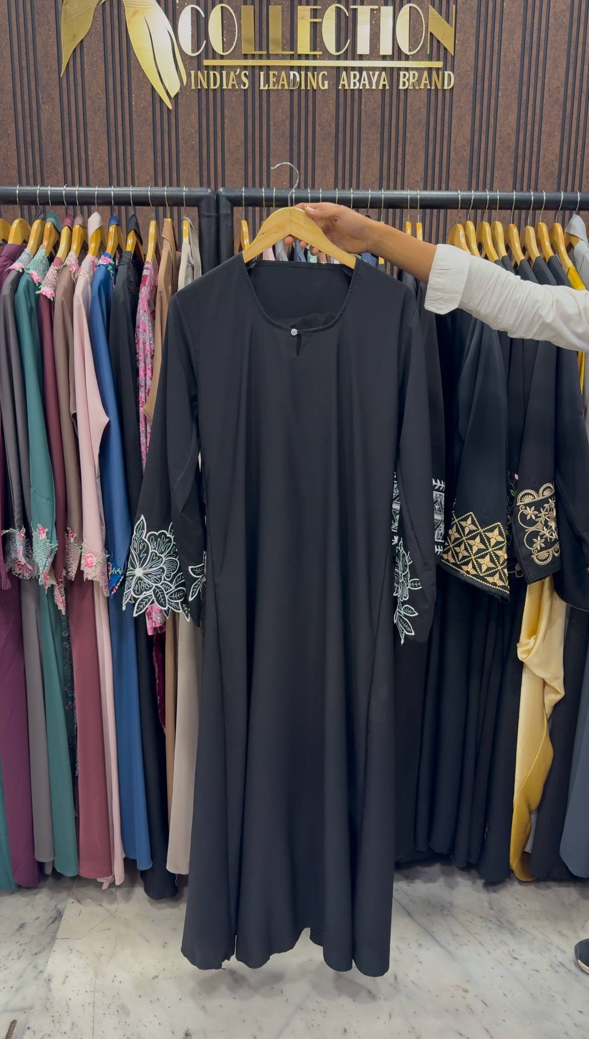 ROOHA EMBROIDERY ABAYA | S-7