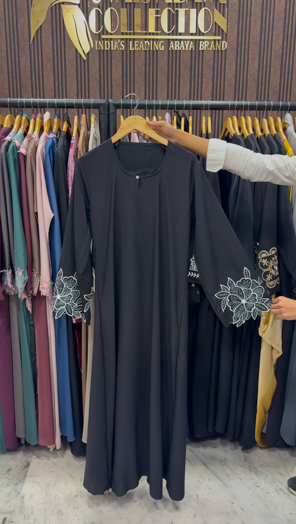 ROOHA EMBROIDERY ABAYA | S-7