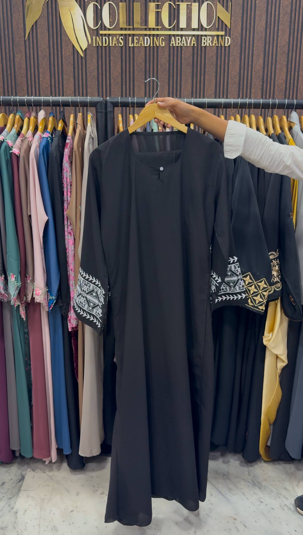 ROOHA EMBROIDERY ABAYA | S-1