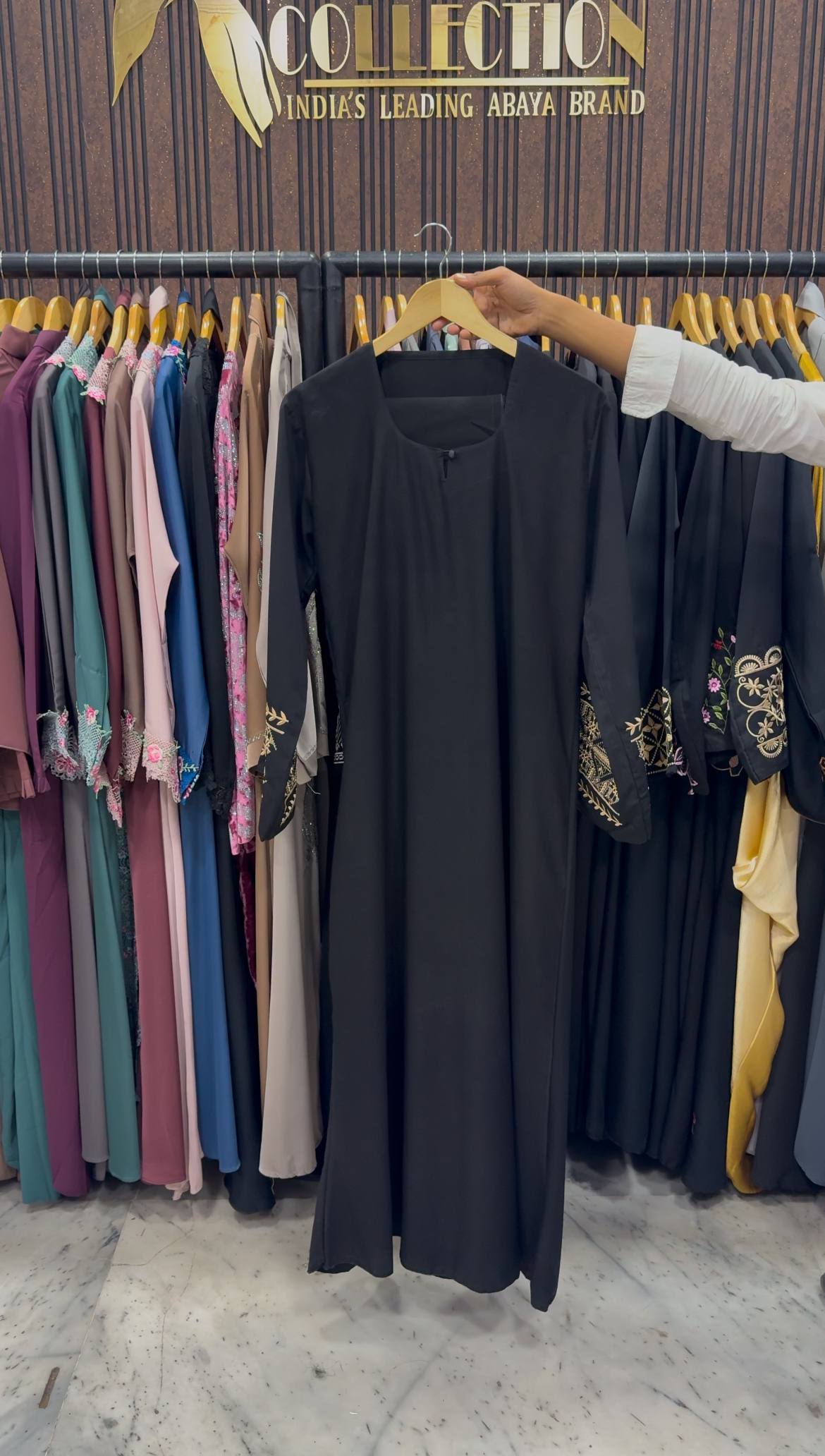 ROOHA EMBROIDERY ABAYA | S-2